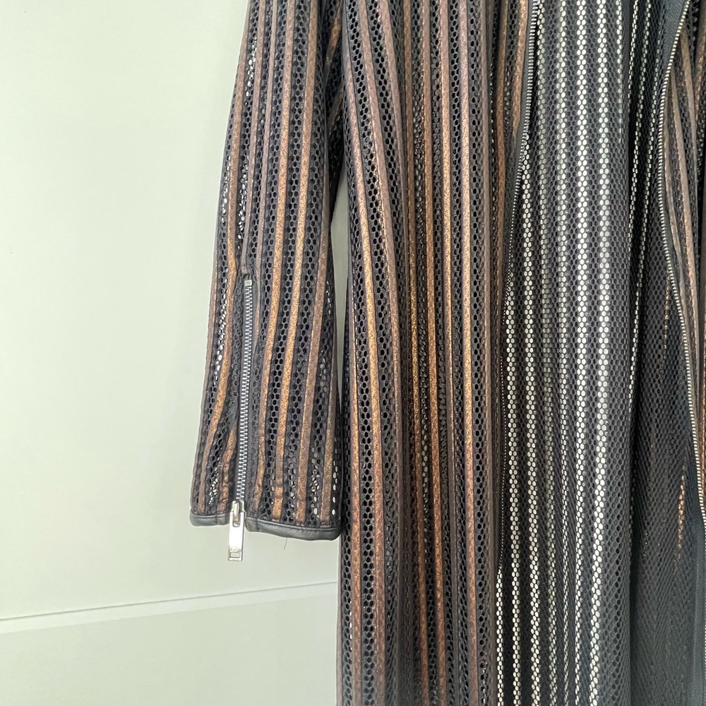 Jacket - Picture 2 of 4